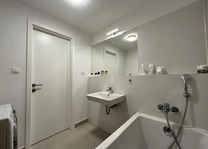 Vyhlad Na Mesto, 24. Poschodie, Free Parking * Bratislava