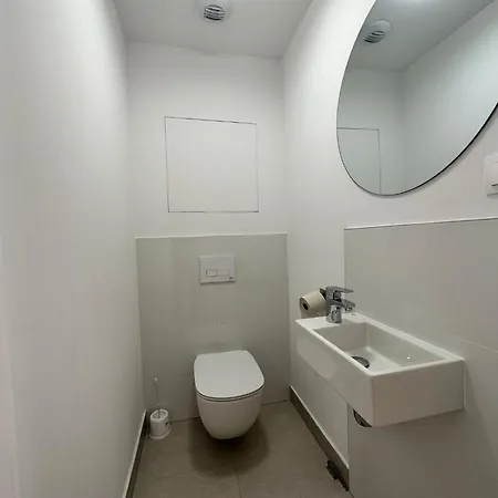 Apartament Vyhlad Na Mesto, 24. Poschodie, Free Parking *