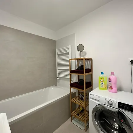 Apartament Vyhlad Na Mesto, 24. Poschodie, Free Parking Bratysława