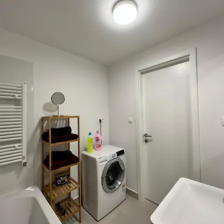 Apartament Vyhlad Na Mesto, 24. Poschodie, Free Parking