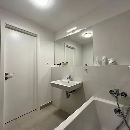 Vyhlad Na Mesto, 24. Poschodie, Free Parking * Bratysława